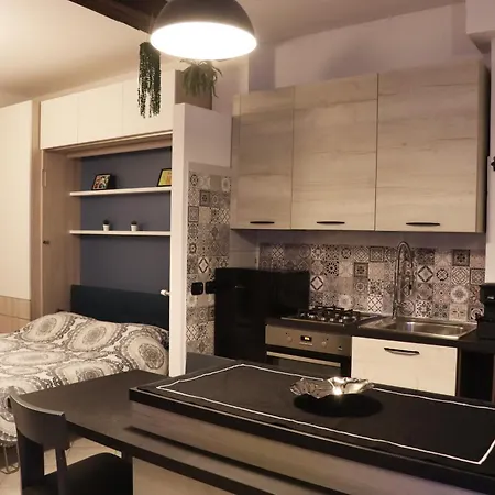 Bluenest Apartment *